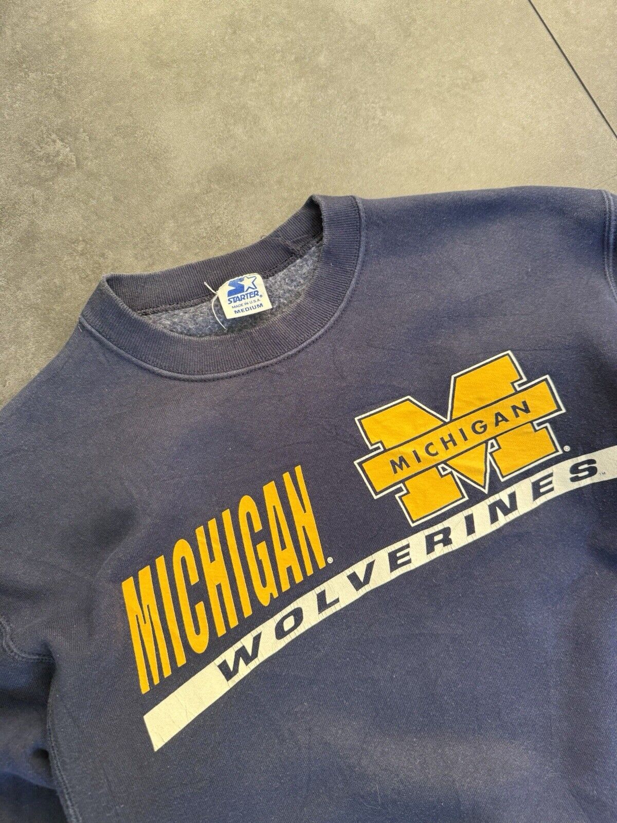 Vintage Starter Michigan Wolverines Print Sweatshirt Navy Blue Medium