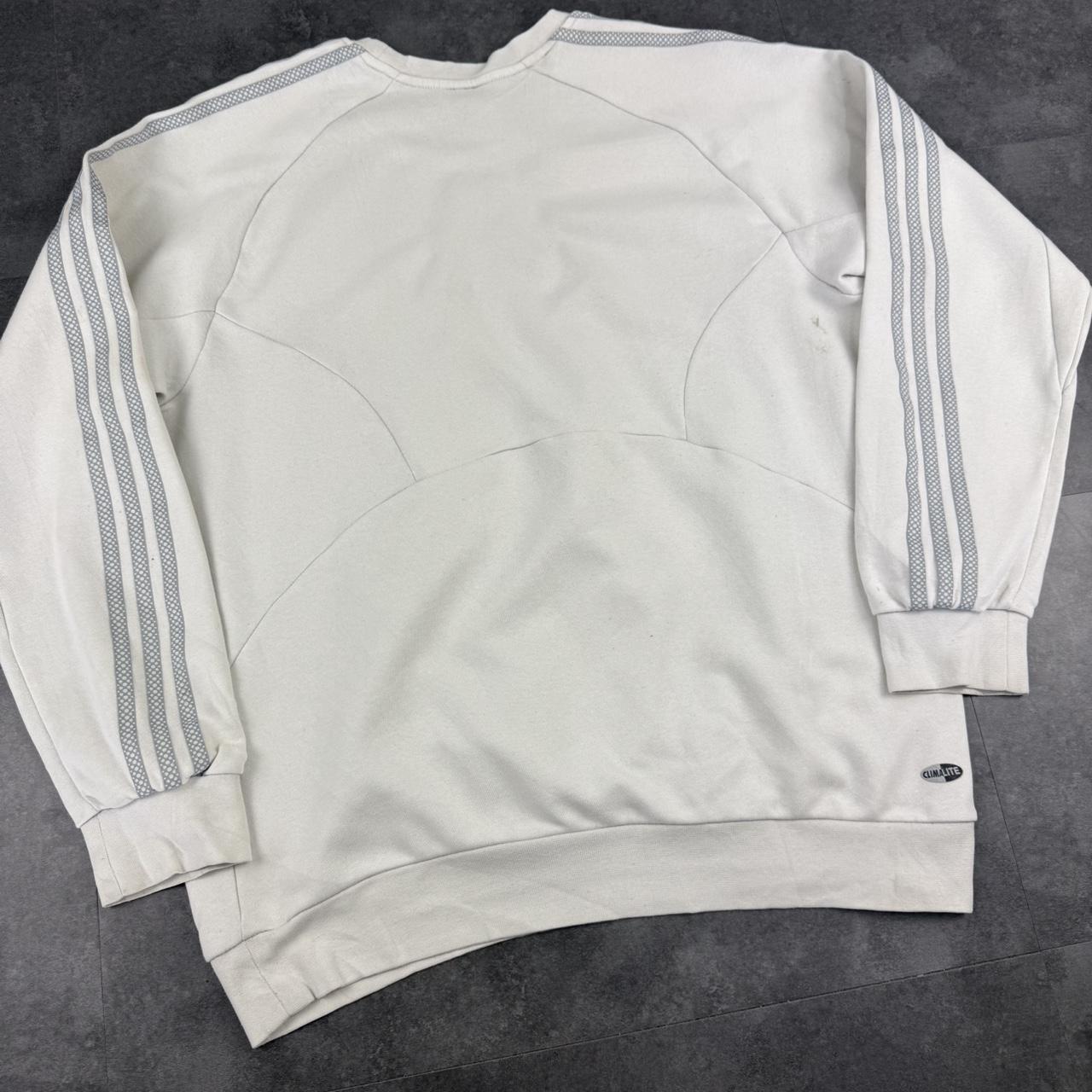 Vintage Adidas 90s sportwear mini Logo classic embroidered 3 stripe sweatshirt