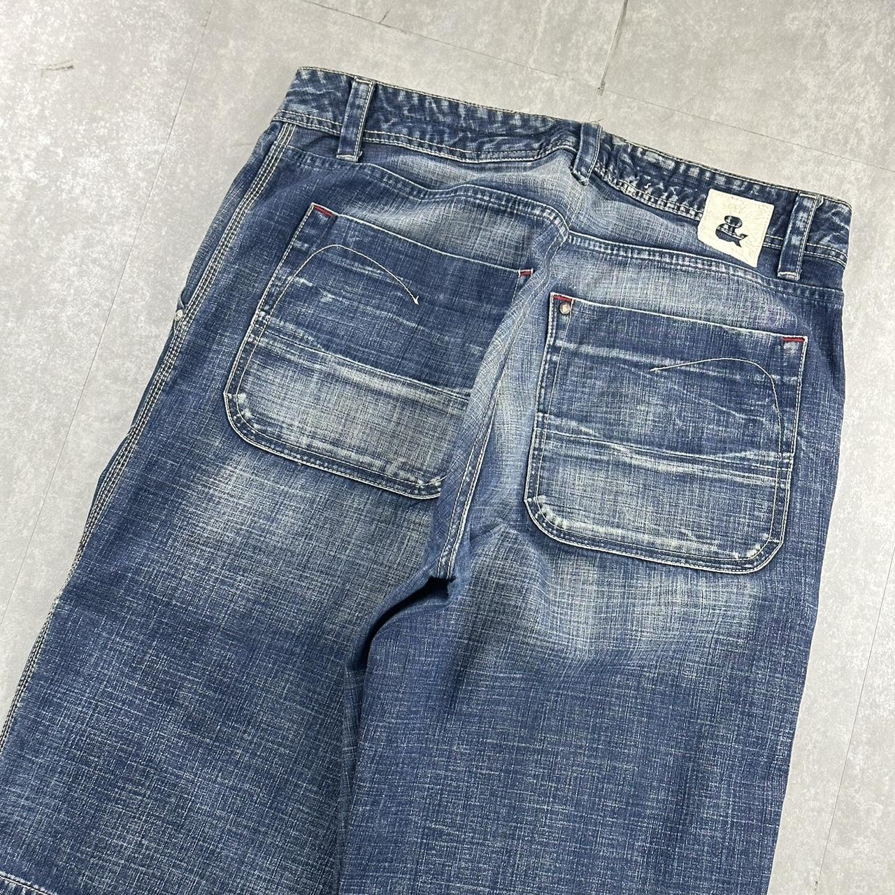 Japanese style 2000s spellout carpenter fit skate cargo jorts