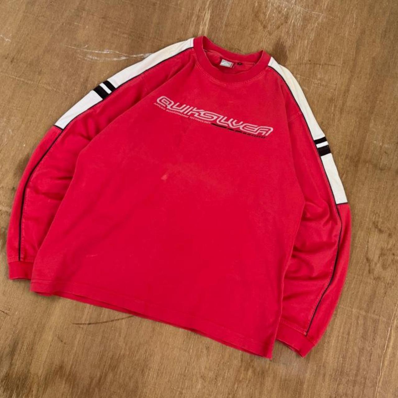 Quiksilver Surfwear red and white Y2K long sleeve shirt