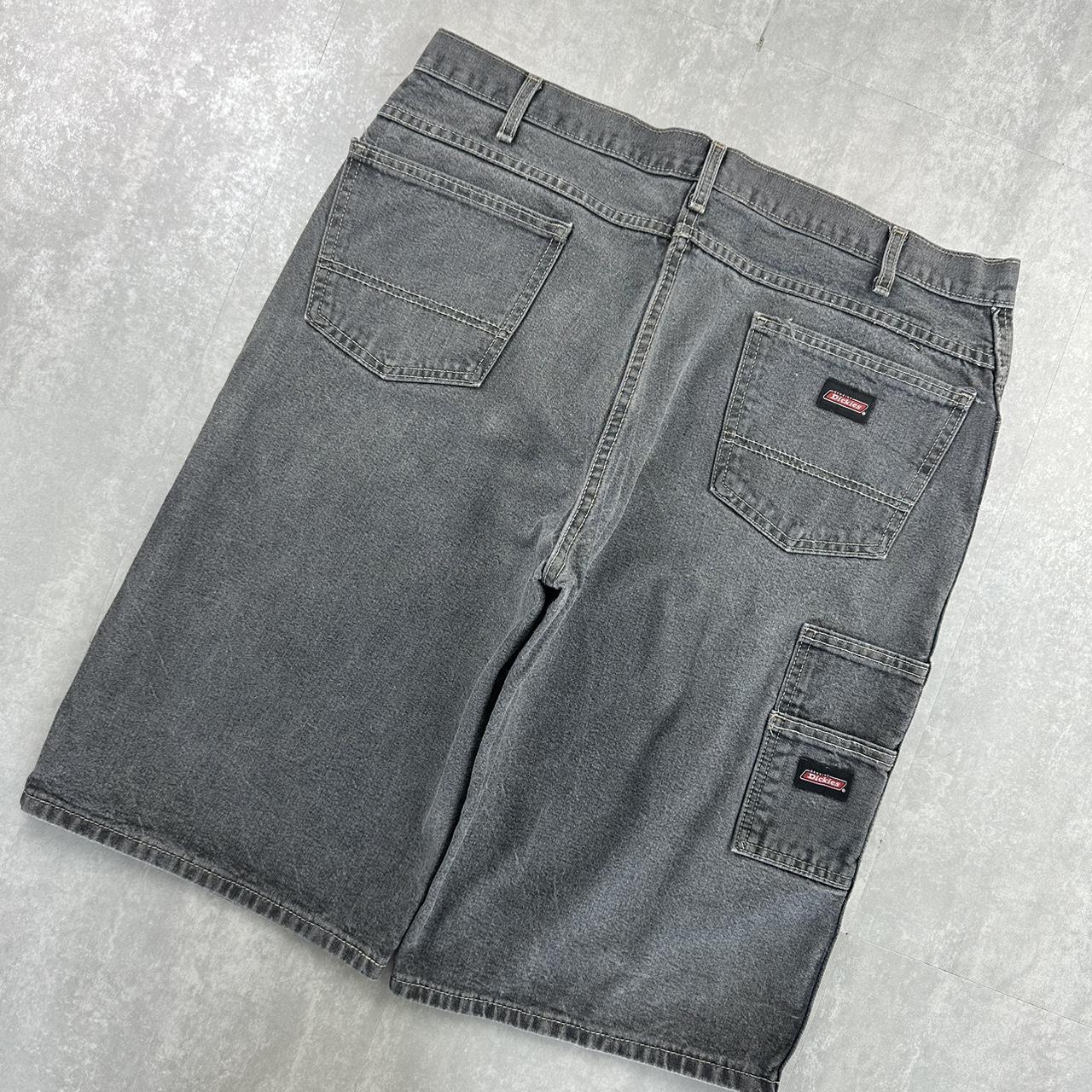 Dickies 2000s spellout carpenter fit skate jorts