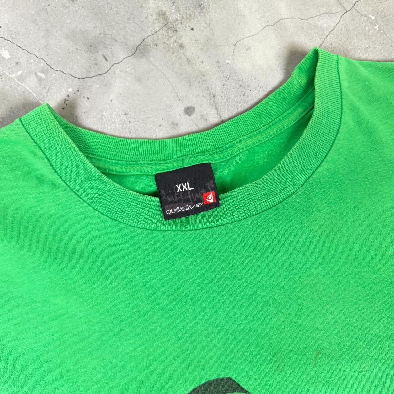 Quiksilver distressed Vintage Y2K Surfwear logo T-Shirt