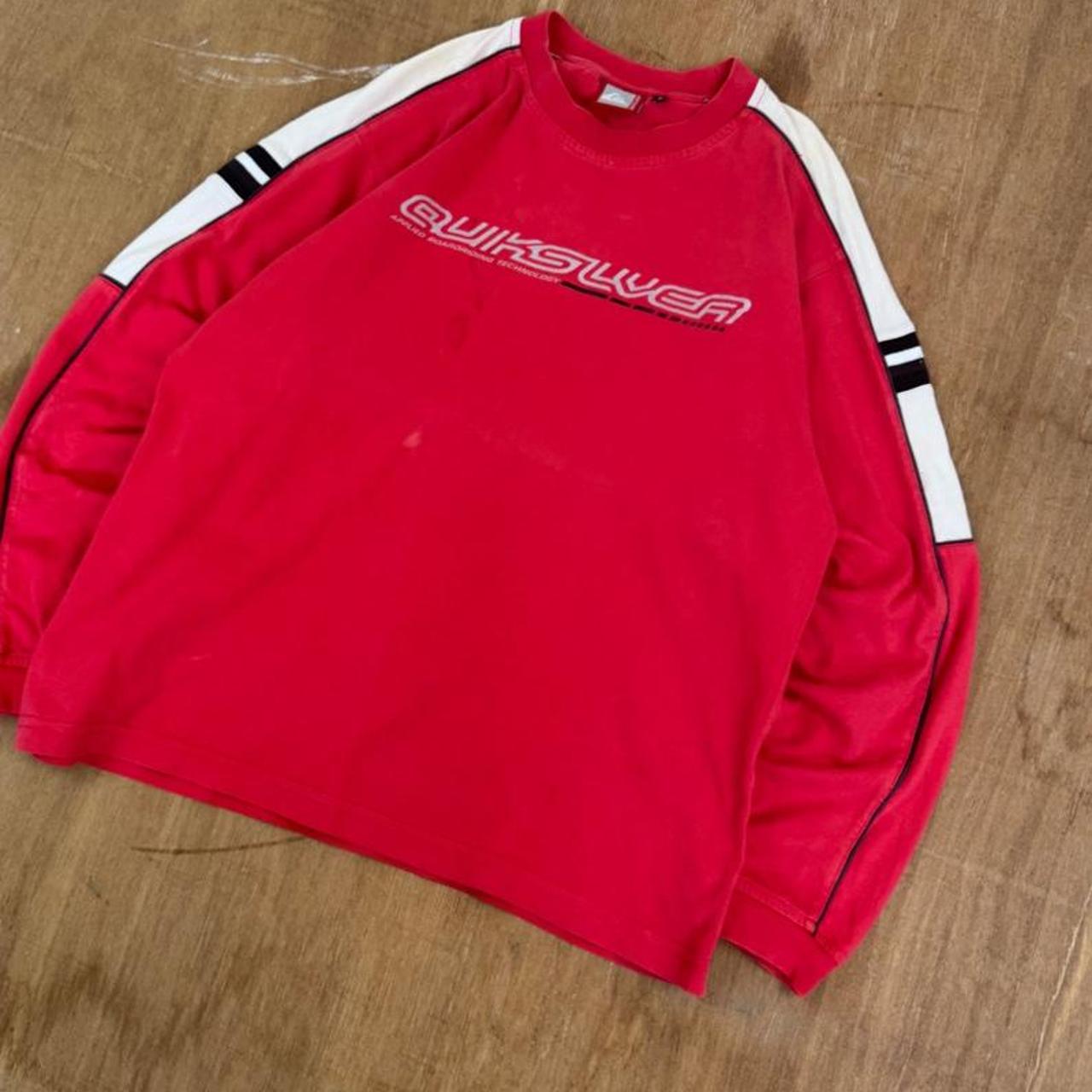 Quiksilver Surfwear red and white Y2K long sleeve shirt