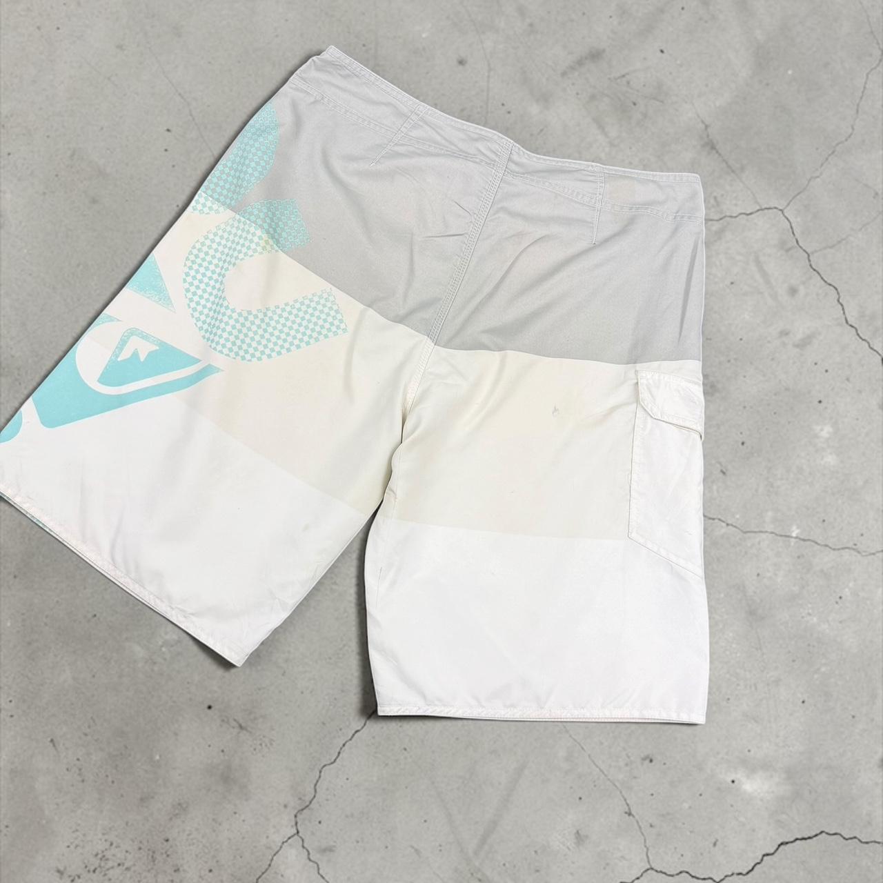 Quiksilver surfer vintage Y2K Surfwear beach swim board shorts