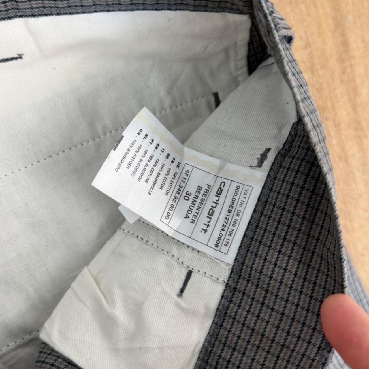 Carhartt 2000s presenter Bermuda fit checked shorts