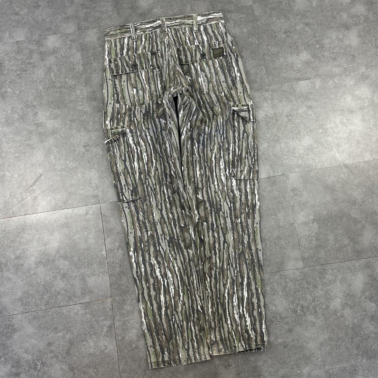 Realtree camo Mossy oak 2000s dungaree workwear cargo trousers