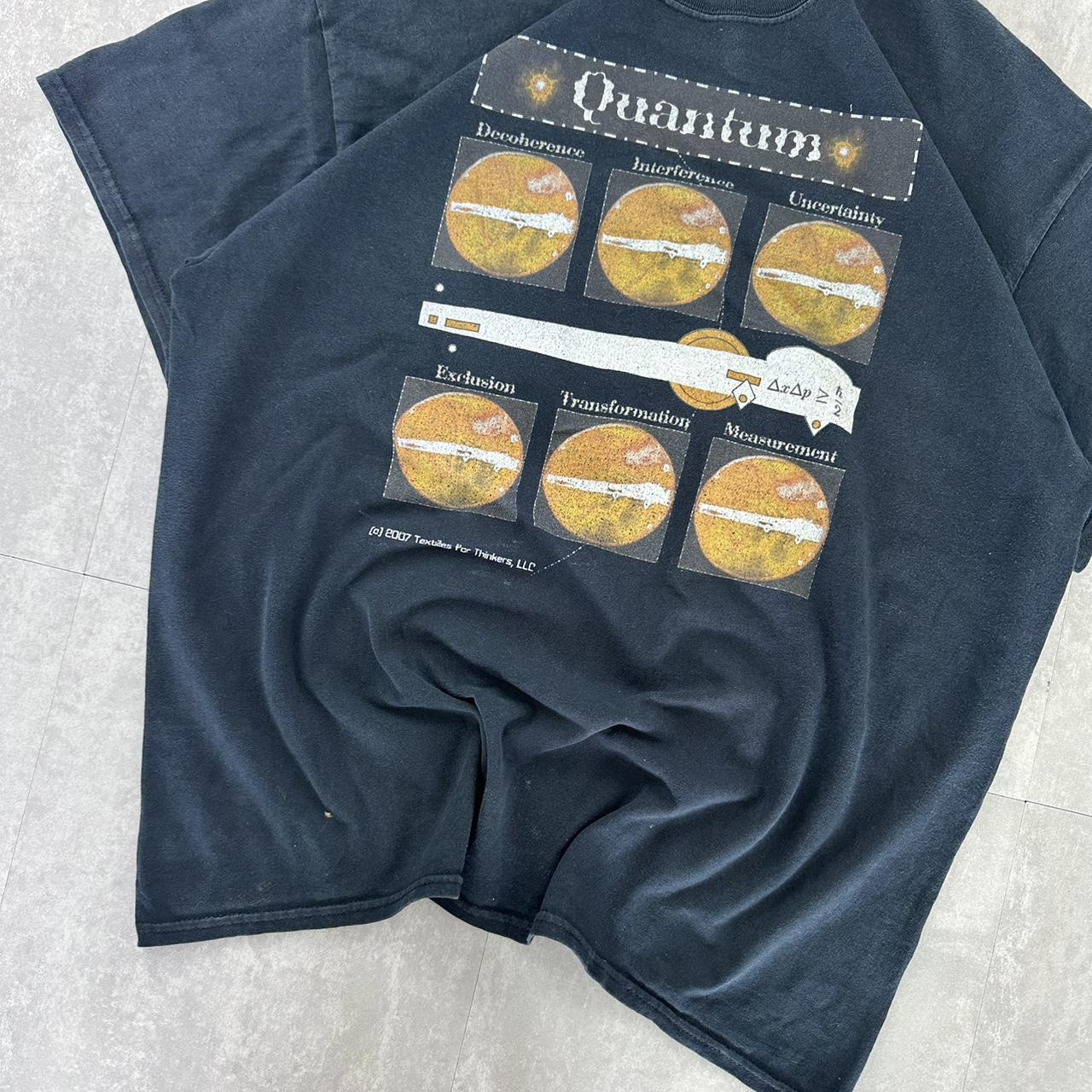 Quantum (2007) 2000s spellout T shirt