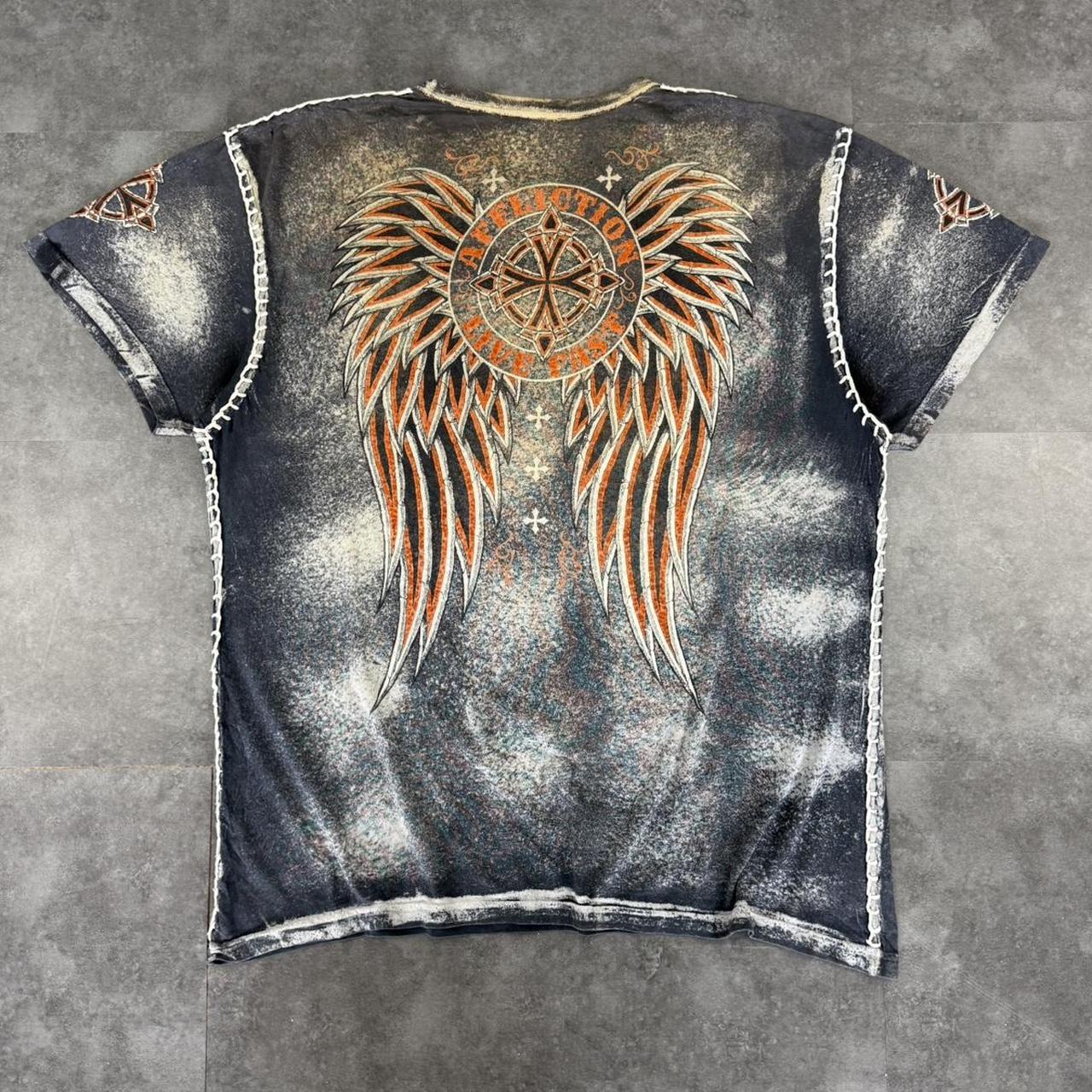 Affliction live fast 2000s gothic grunge design graphic T shirt