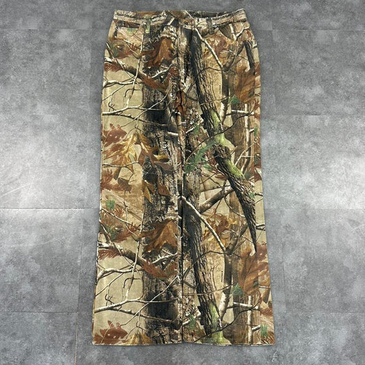 Realtree camo Mossy oak 2000s dungaree workwear cargo trousers
