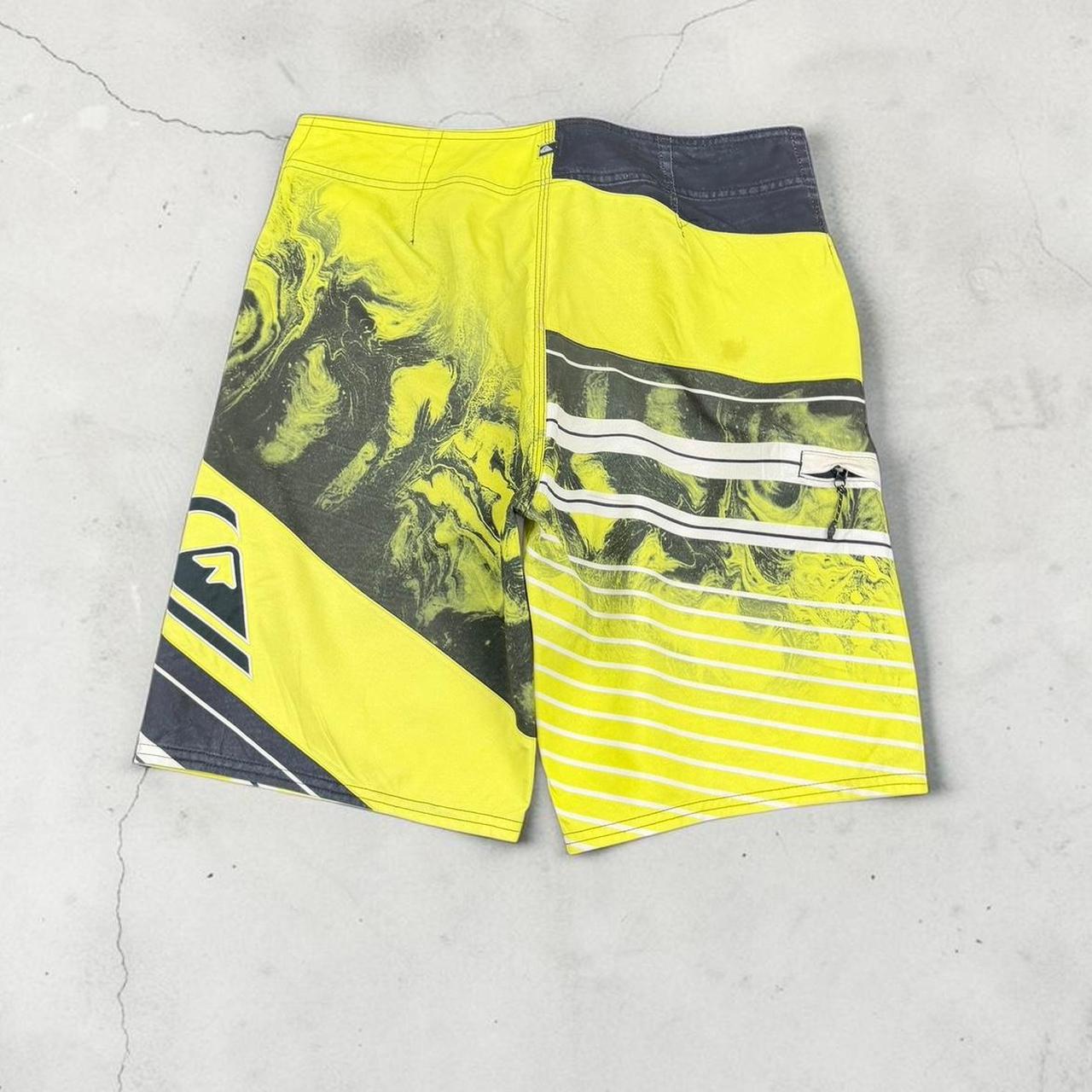 Quiksilver vintage Y2K Surfwear beach swim board shorts