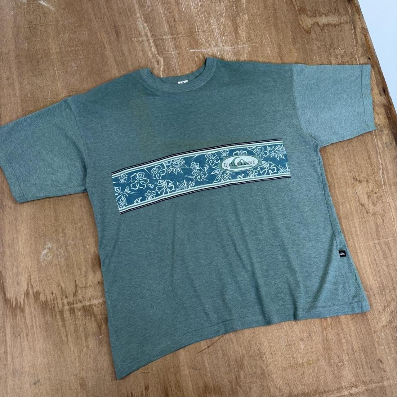 Quiksilver Surfwear green Y2K T-Shirt
