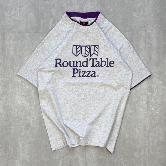 Signal sports 2000s/90s single ditch round table pizza y2k T shirt