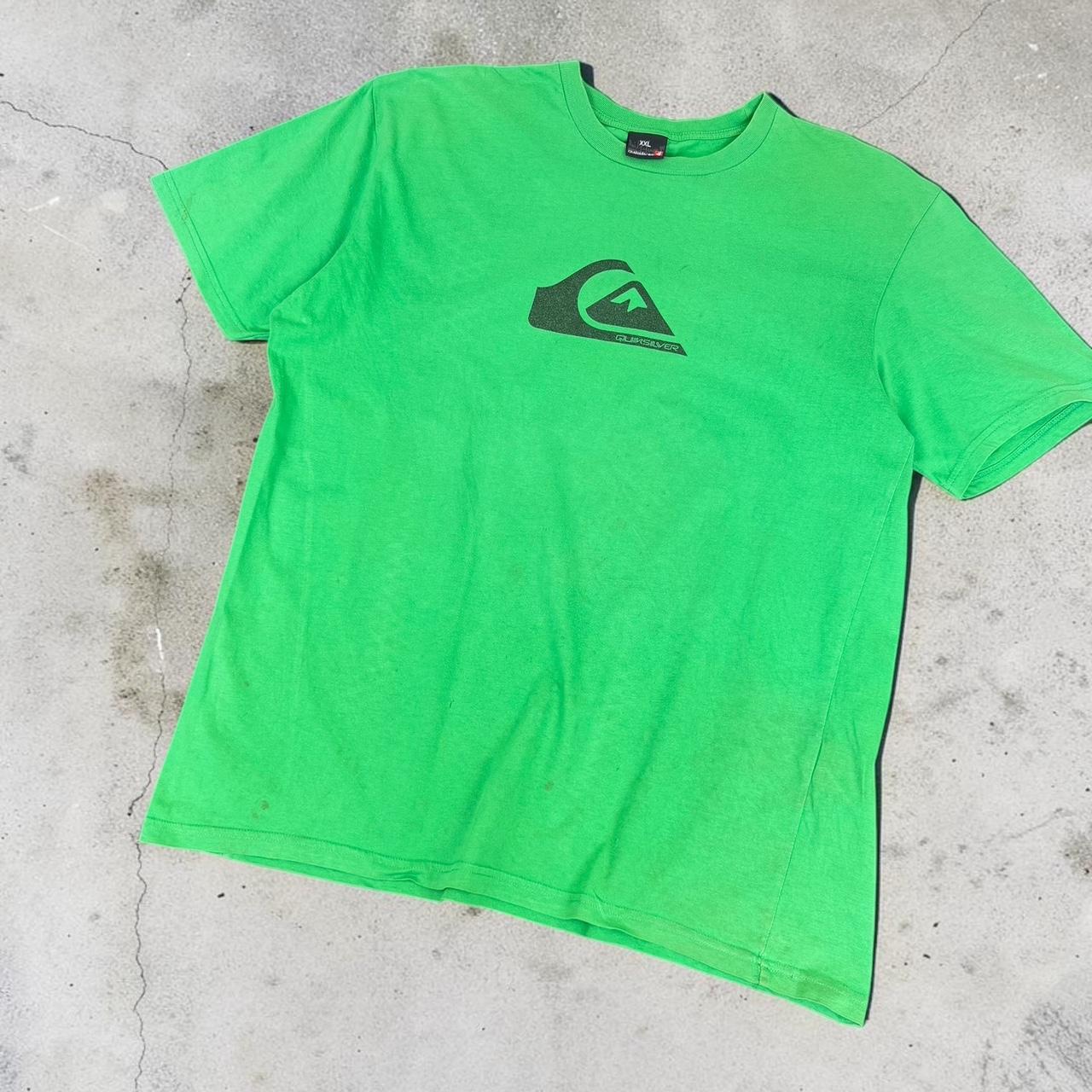 Quiksilver distressed Vintage Y2K Surfwear logo T-Shirt