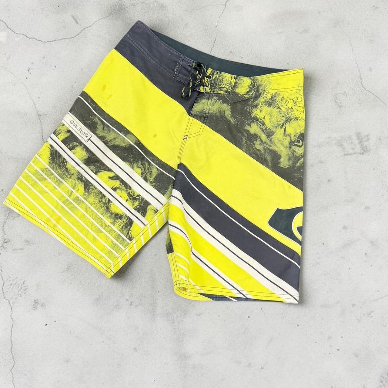 Quiksilver vintage Y2K Surfwear beach swim board shorts