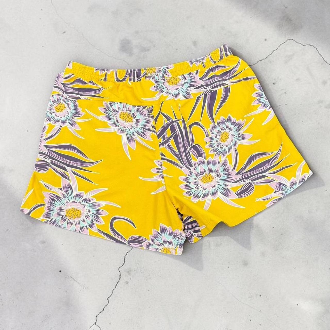 Patagonia floral flowers vintage Y2K Surfwear beach swim board shorts