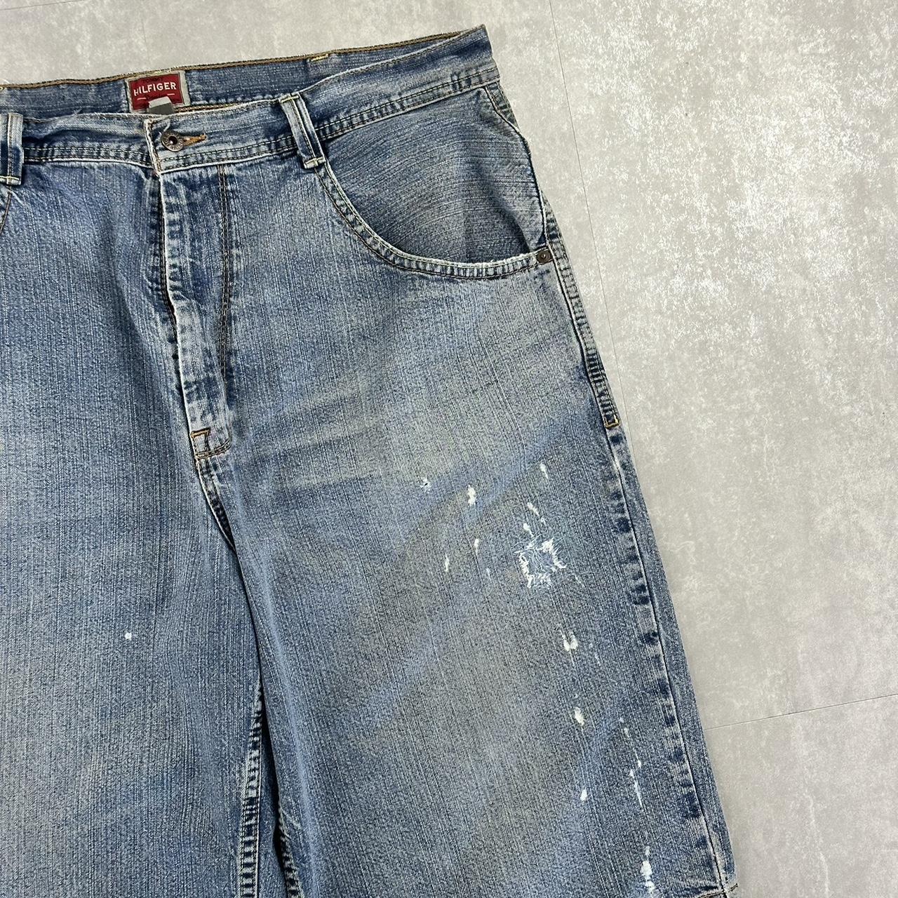 Tommy Hilfiger 2000s spellout carpenter style skate jorts