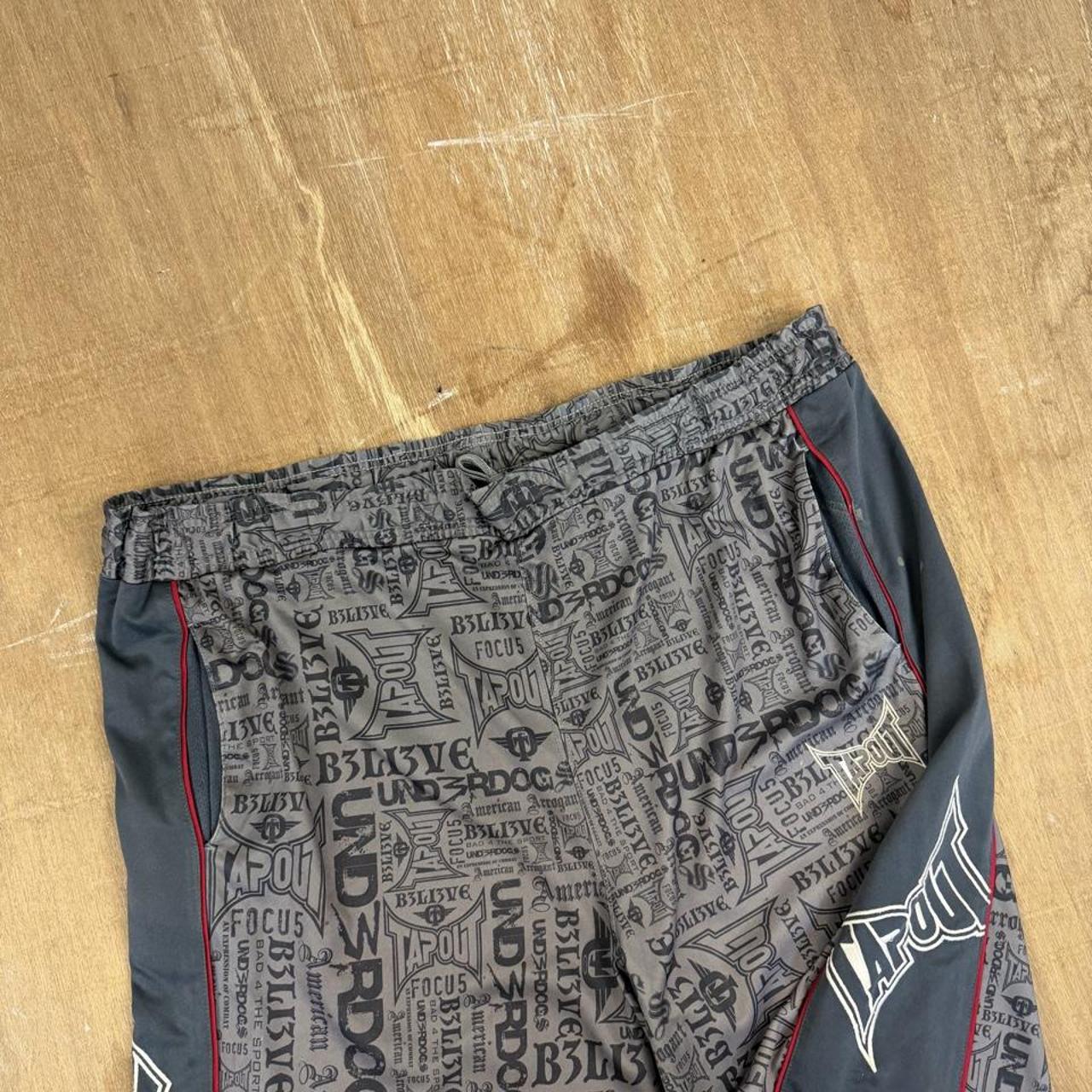Tapout vintage Y2K mma fighting baggy gym shorts