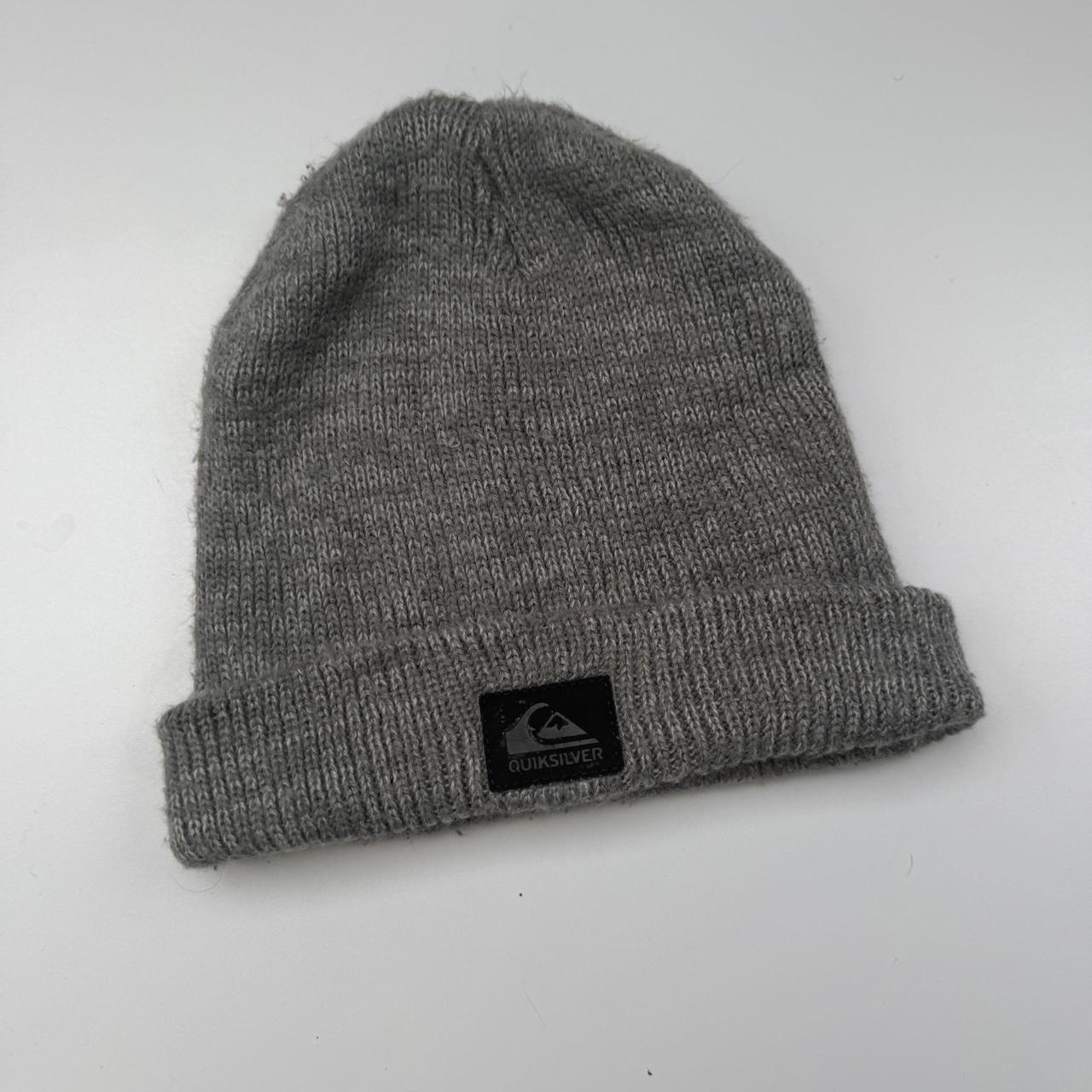 Quiksilver 2000s vintage Surfwear embroidered logo beanie hat