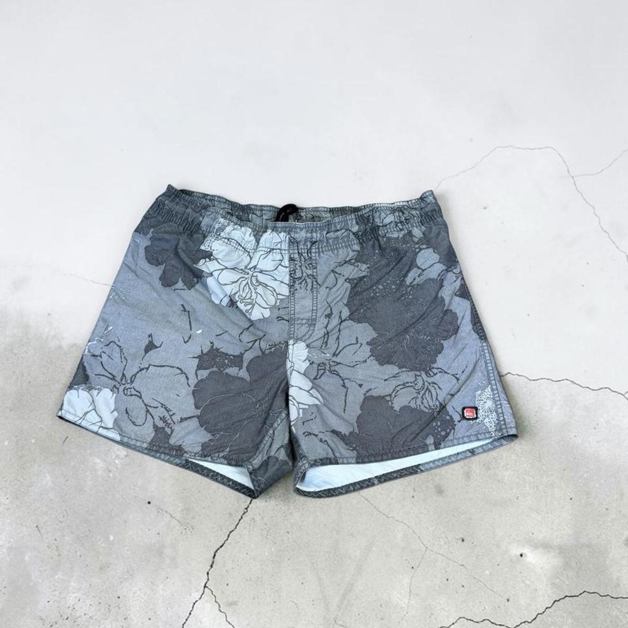 Quiksilver Surfwear Y2K swim shorts