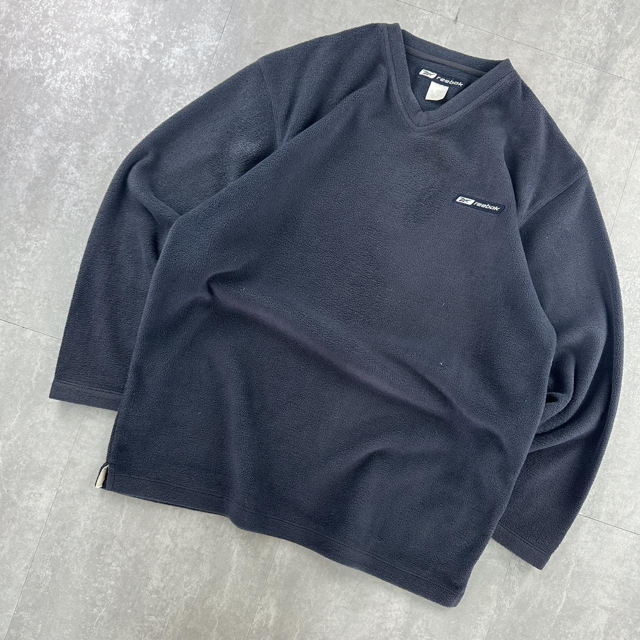 Reebok 2000s fleece V neck sweatshirt