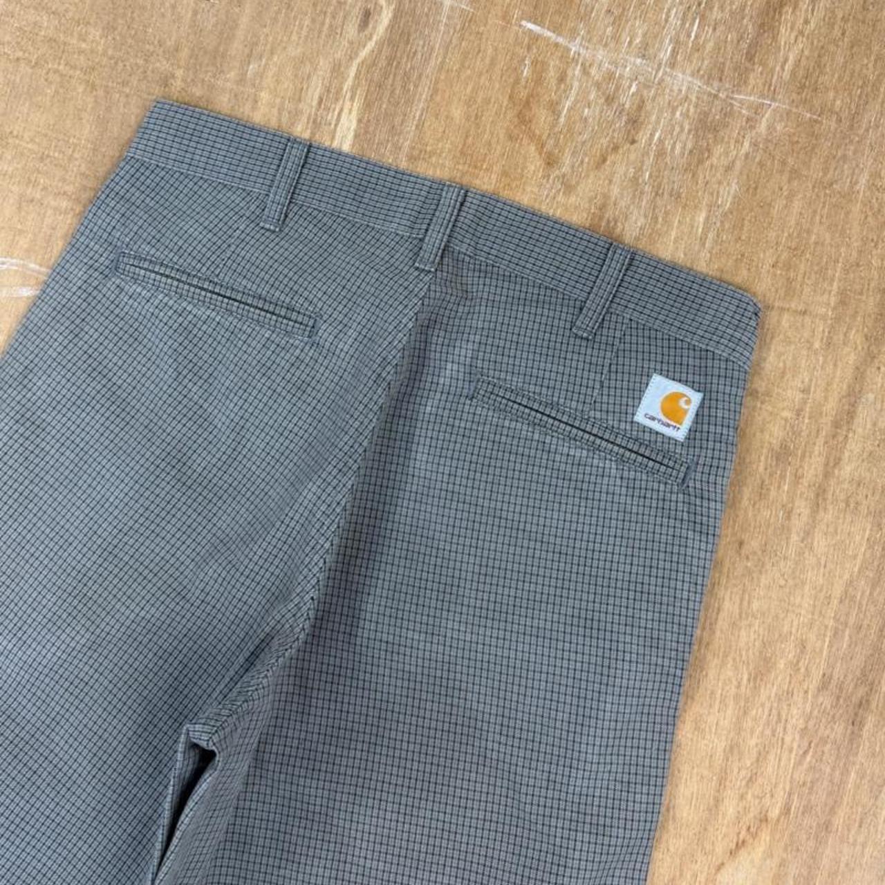 Carhartt 2000s presenter Bermuda fit checked shorts