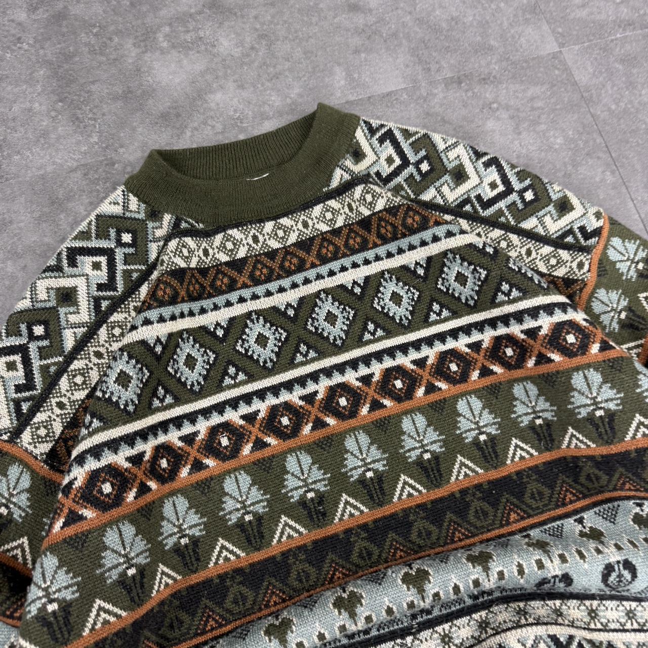 City limit 90s chunky knit made in Australia Aztec print jumper