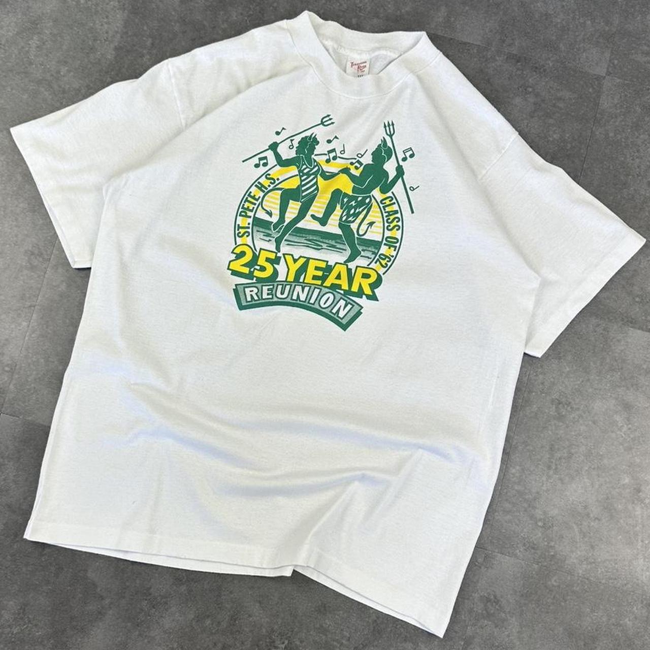 Hanes Heavyweight 2000s School reunion Print graphic T shirt