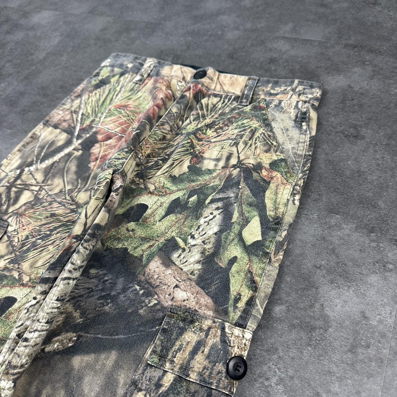 Walls outdoor Mossy oak camo real tree foliage 2000s dungaree workwear cargo trousers
