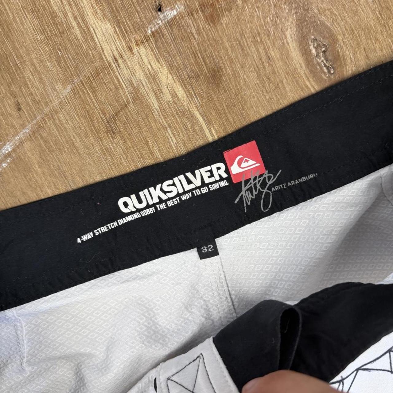 Quiksilver surfwear Y2K swim shorts