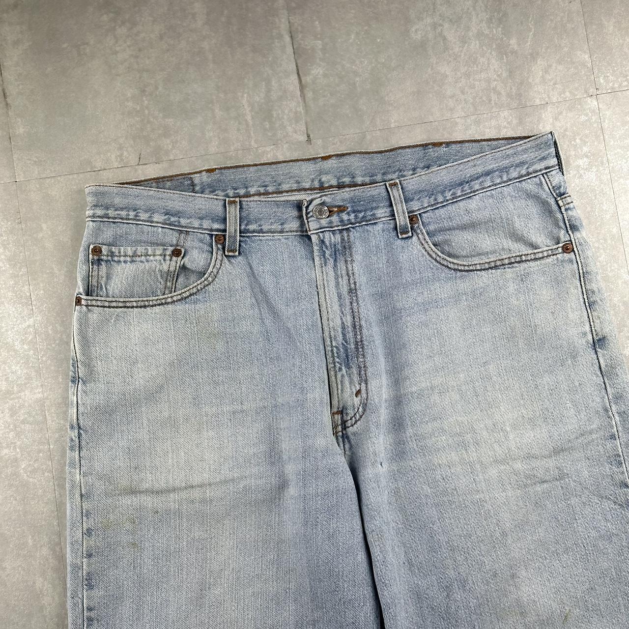 Levi’s 2000s carpenter baggy Jorts