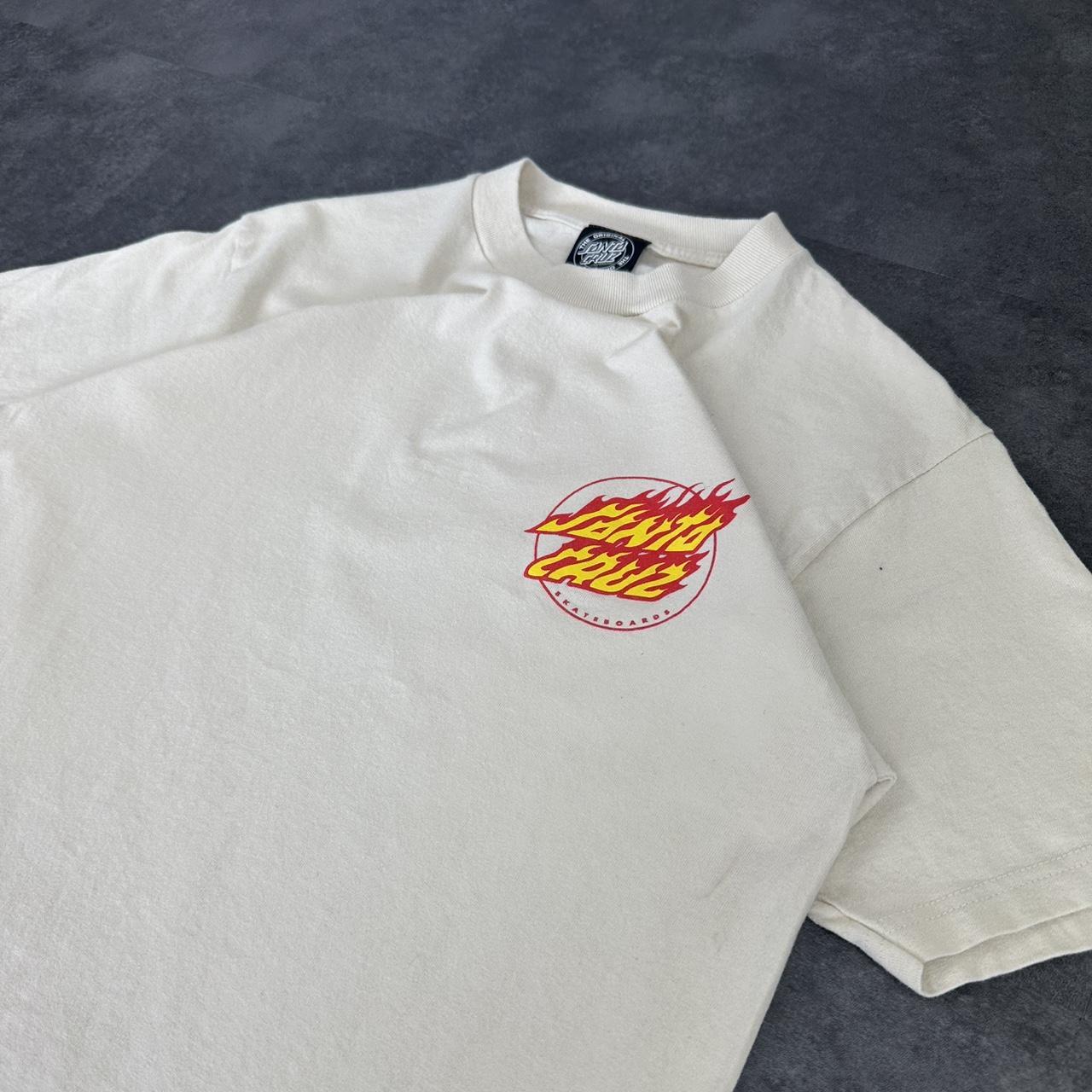 Santa Cruz Skateboarding T 2000s Y2K logo print design