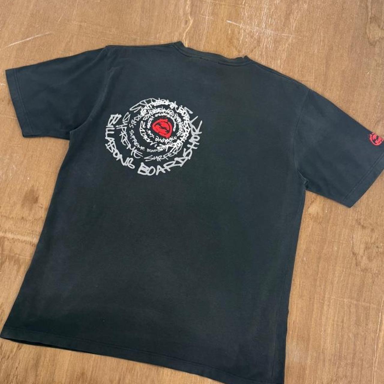 Billabong Surfwear black and white Y2K T-Shirt