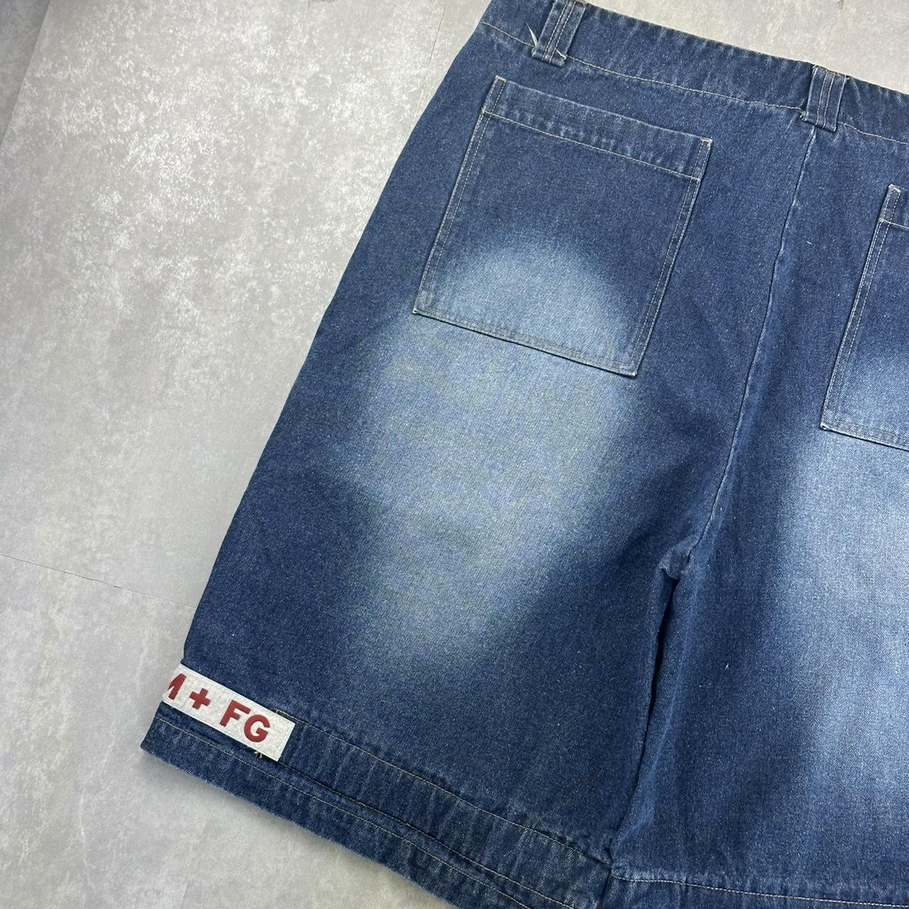 M + FG Japanese style 2000s spellout carpenter style jorts