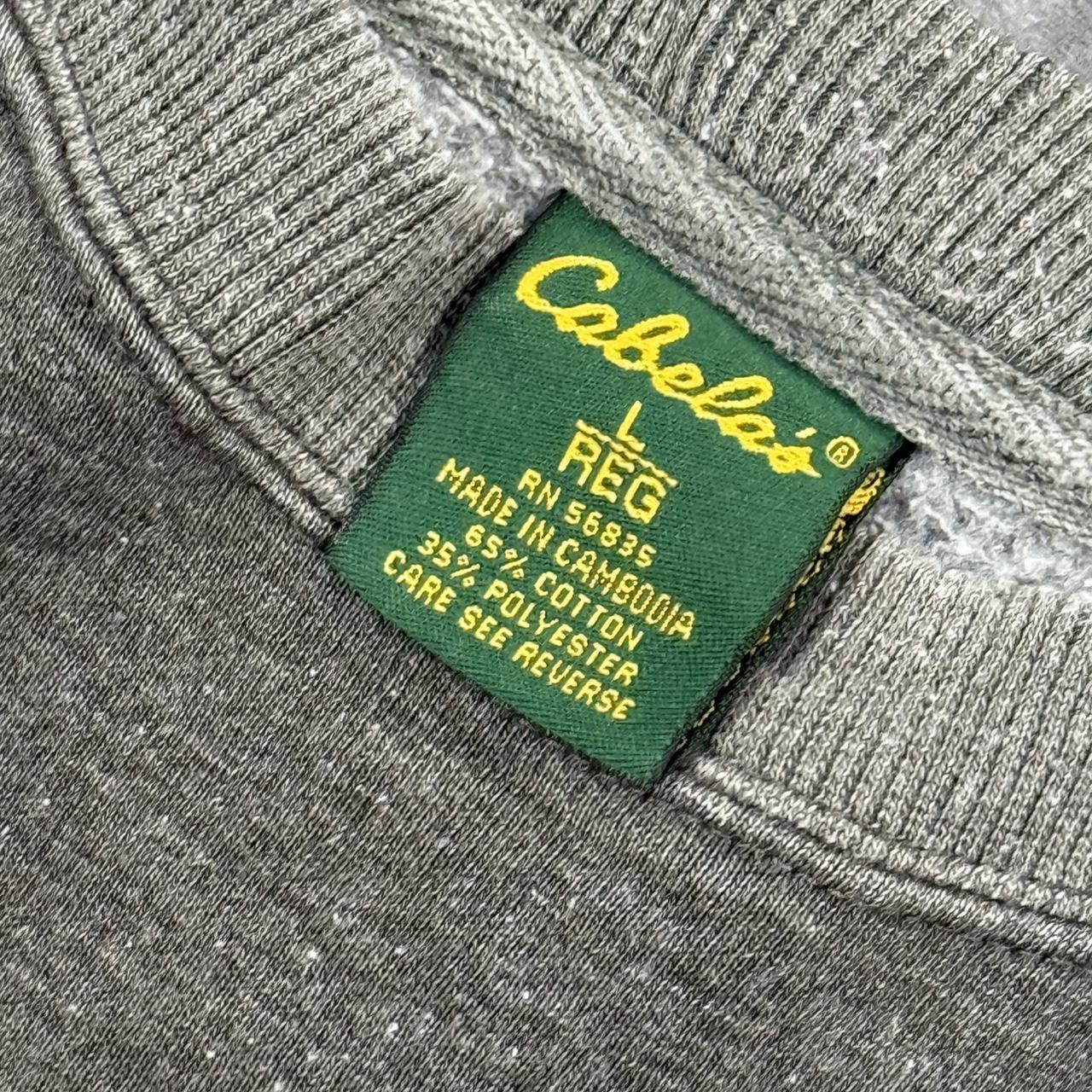 2000s/90s Cabela’s hunting embroidered sweatshirt