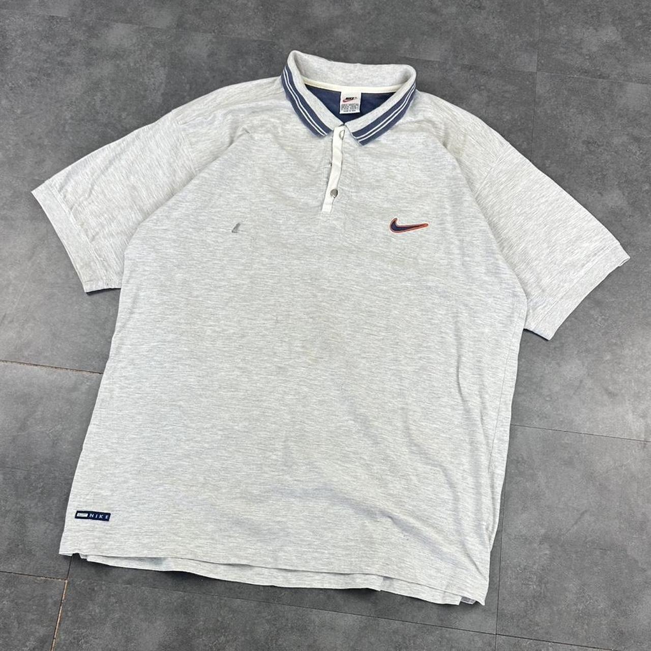 Nike Vintage 2000s Sportswear embroidered collared polo shirt