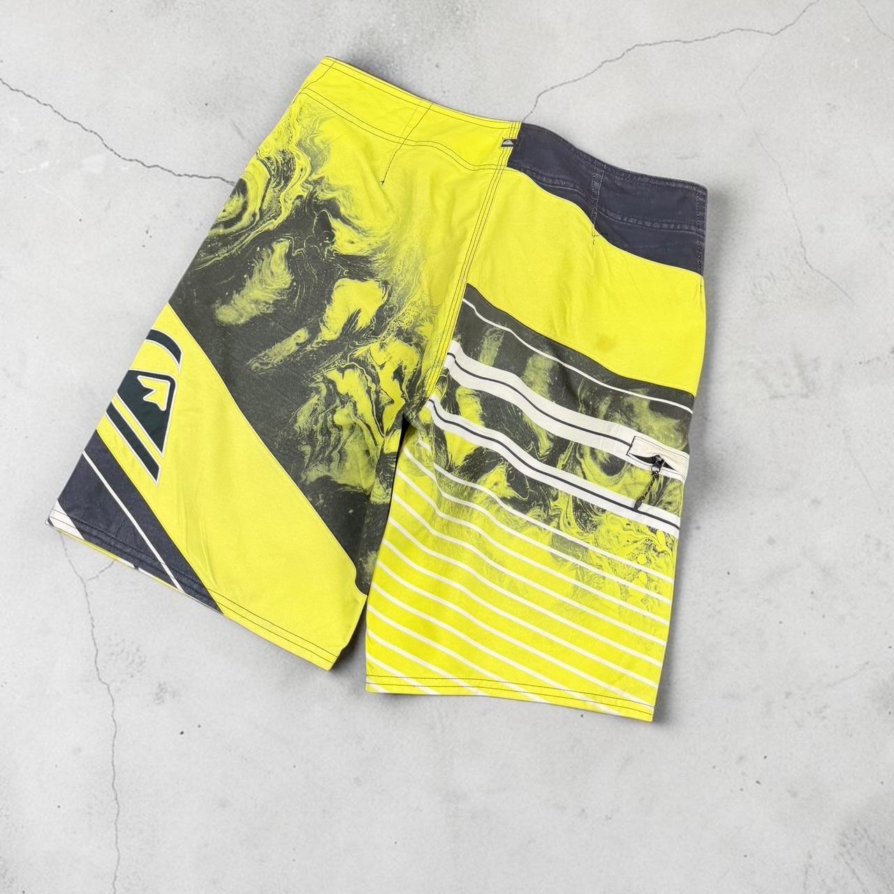 Quiksilver vintage Y2K Surfwear beach swim board shorts