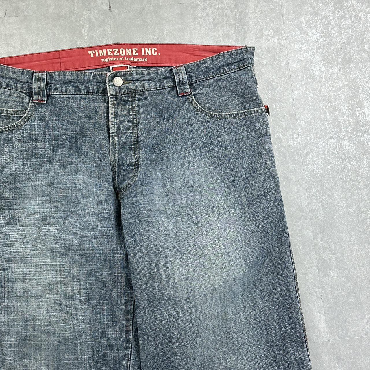 Japanese style 2000s spellout carpenter fit skate jorts