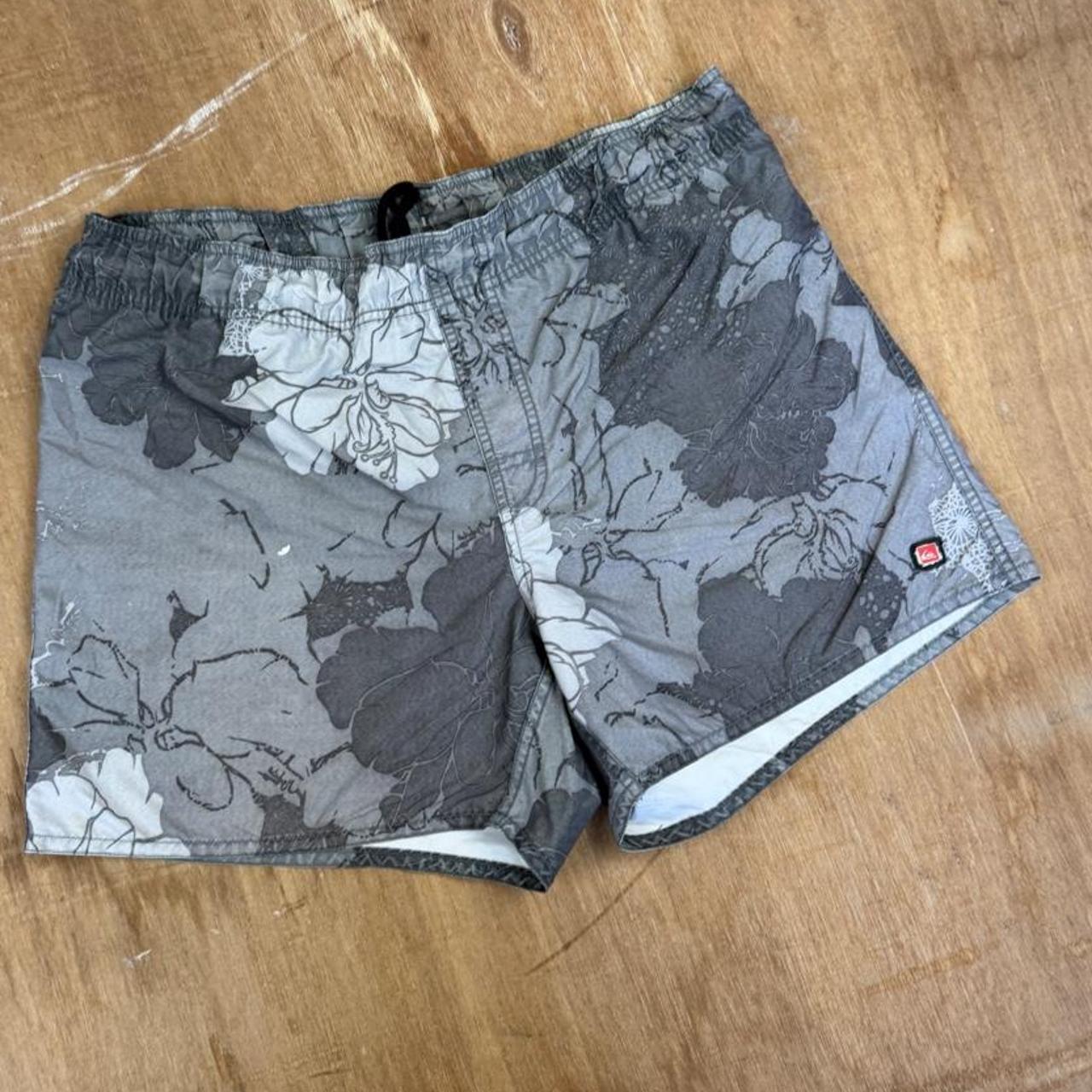 Quiksilver Surfwear Y2K swim shorts