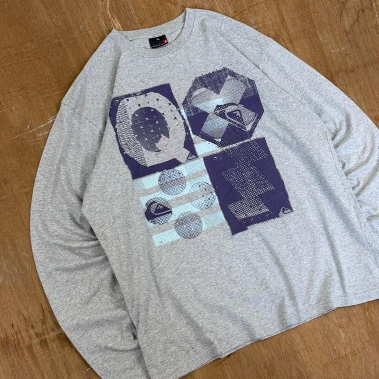 Quiksilver Surfwear grey and purple Y2K long sleeve shirt