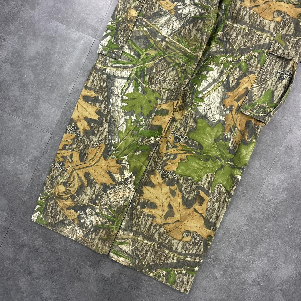 Realtree camo Mossy oak 2000s dungaree workwear cargo trousers