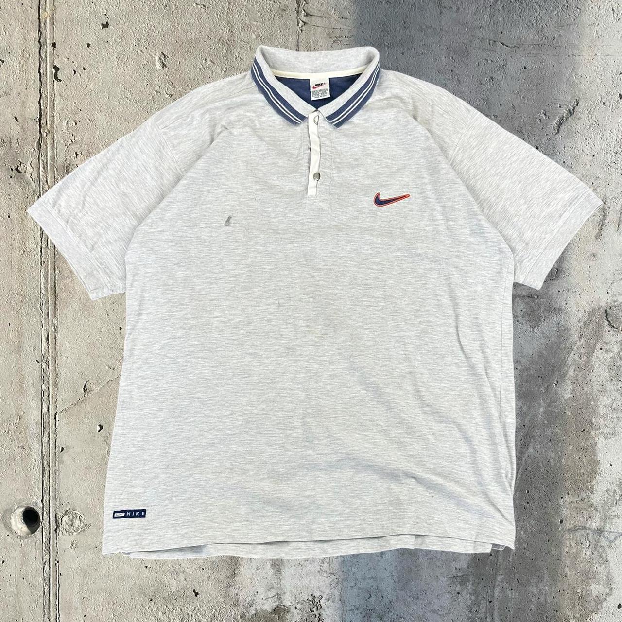 Nike Vintage 2000s Sportswear embroidered collared polo shirt