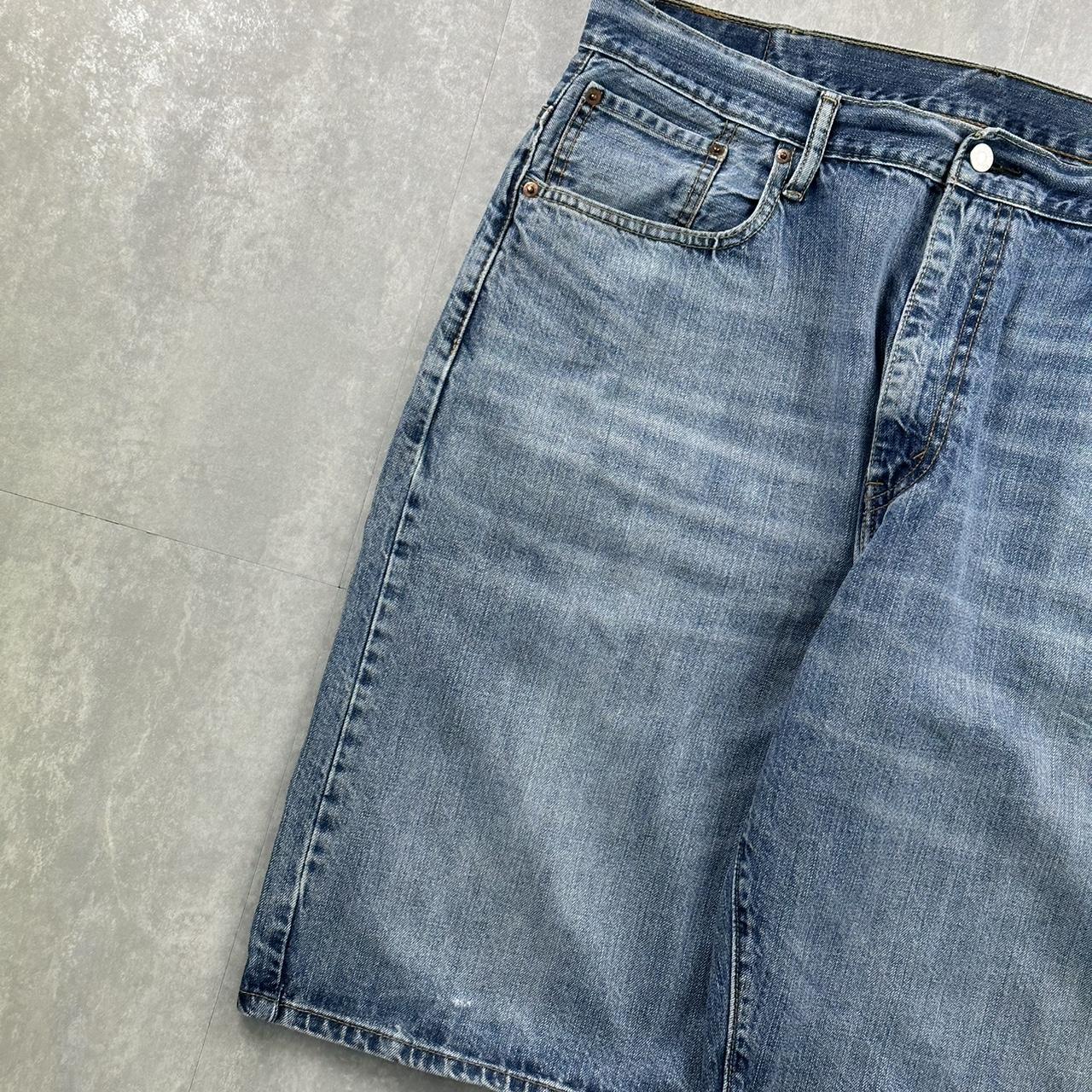 Levi’s 2000s carpenter baggy Jorts