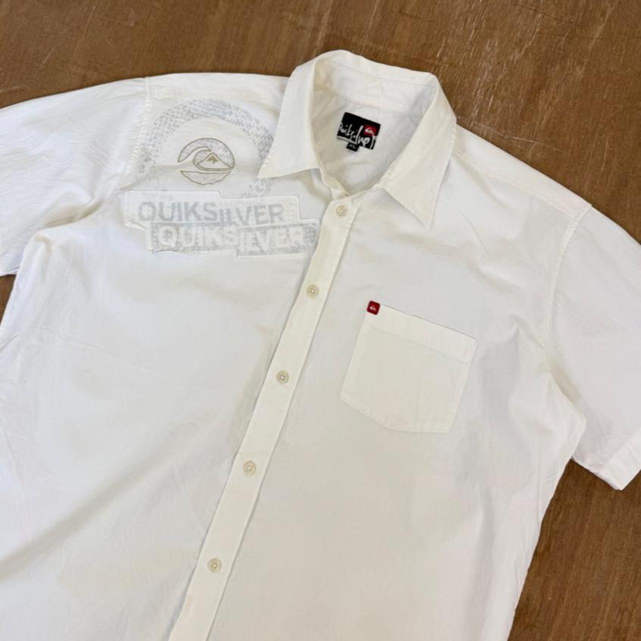 Quiksilver Surfwear Y2K button down short sleeve shirt