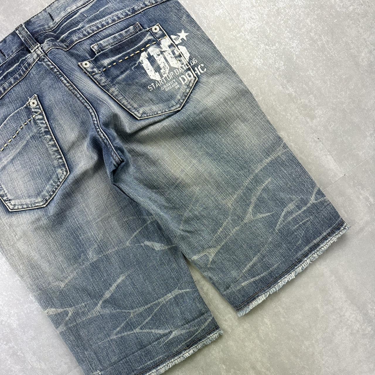 German rave style distressed 2000s spellout carpenter fit skate jorts