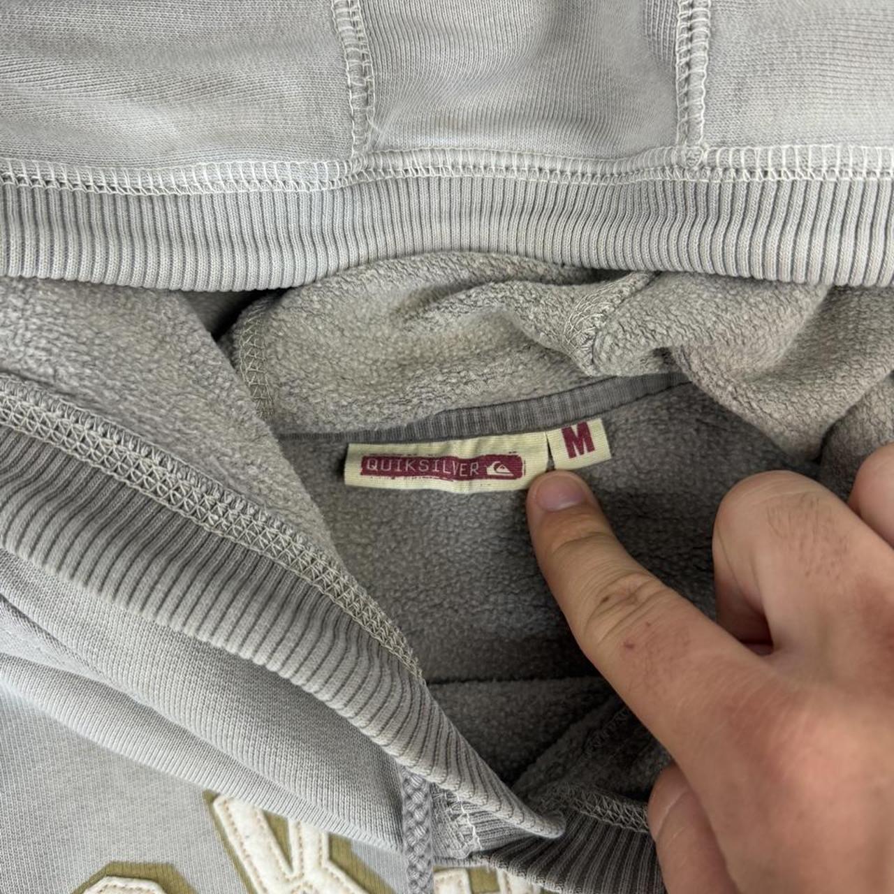 Quicksilver vintage Y2K Surfwear 2000s hoodie