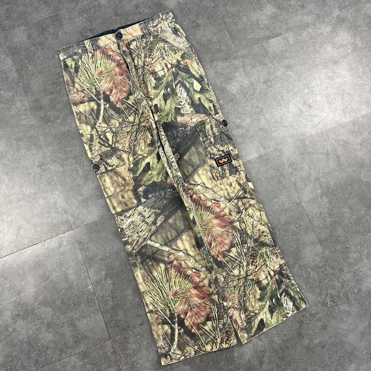 Walls outdoor Mossy oak camo real tree foliage 2000s dungaree workwear cargo trousers