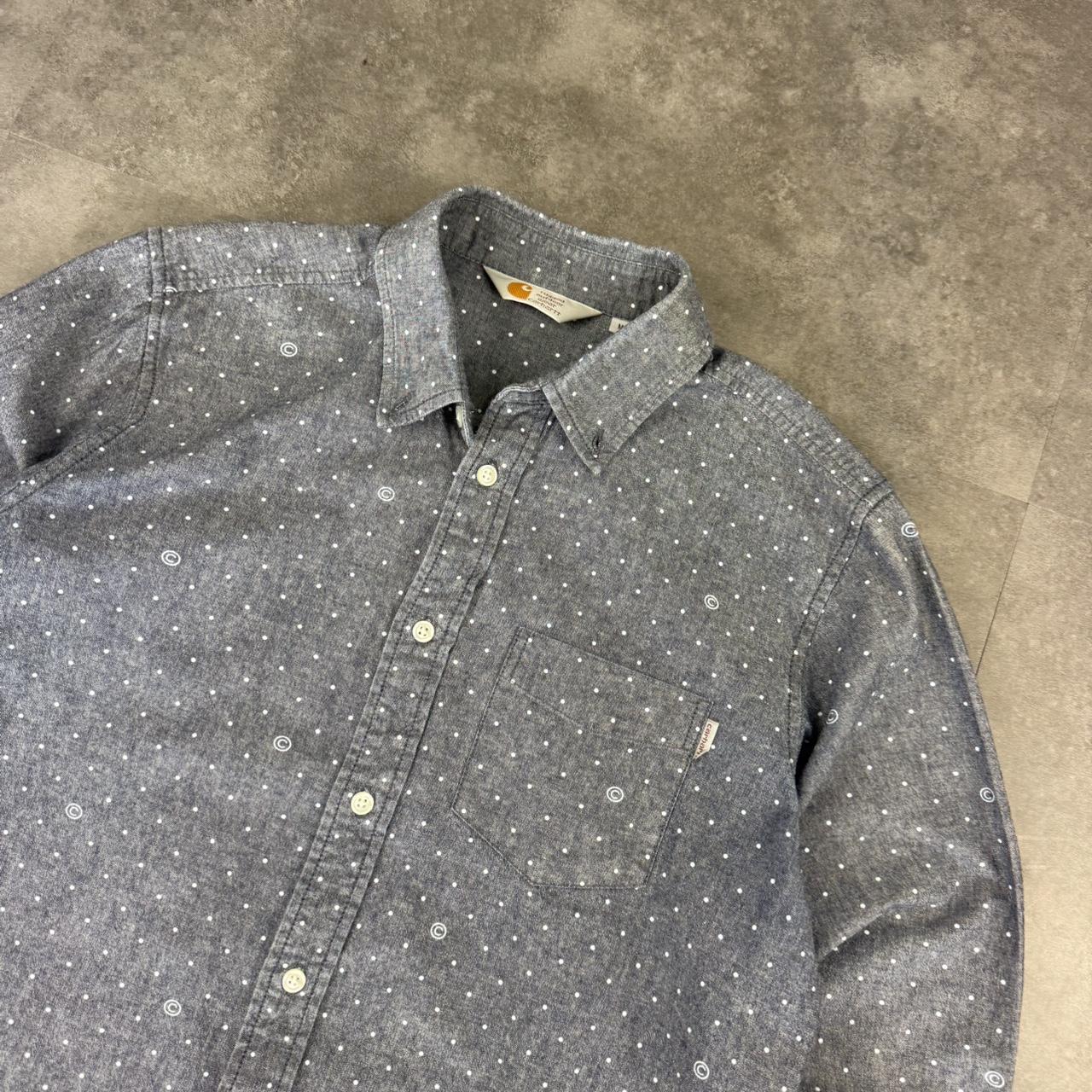 Carhartt rugged outdoor wear 2000s style cotton shirt