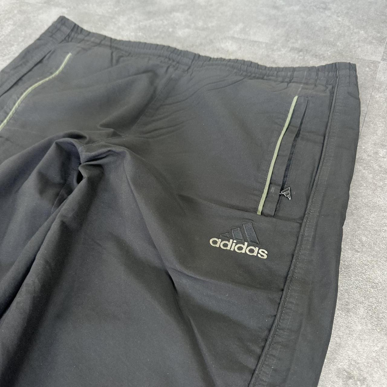 Adidas 2000s track vintage sports pants