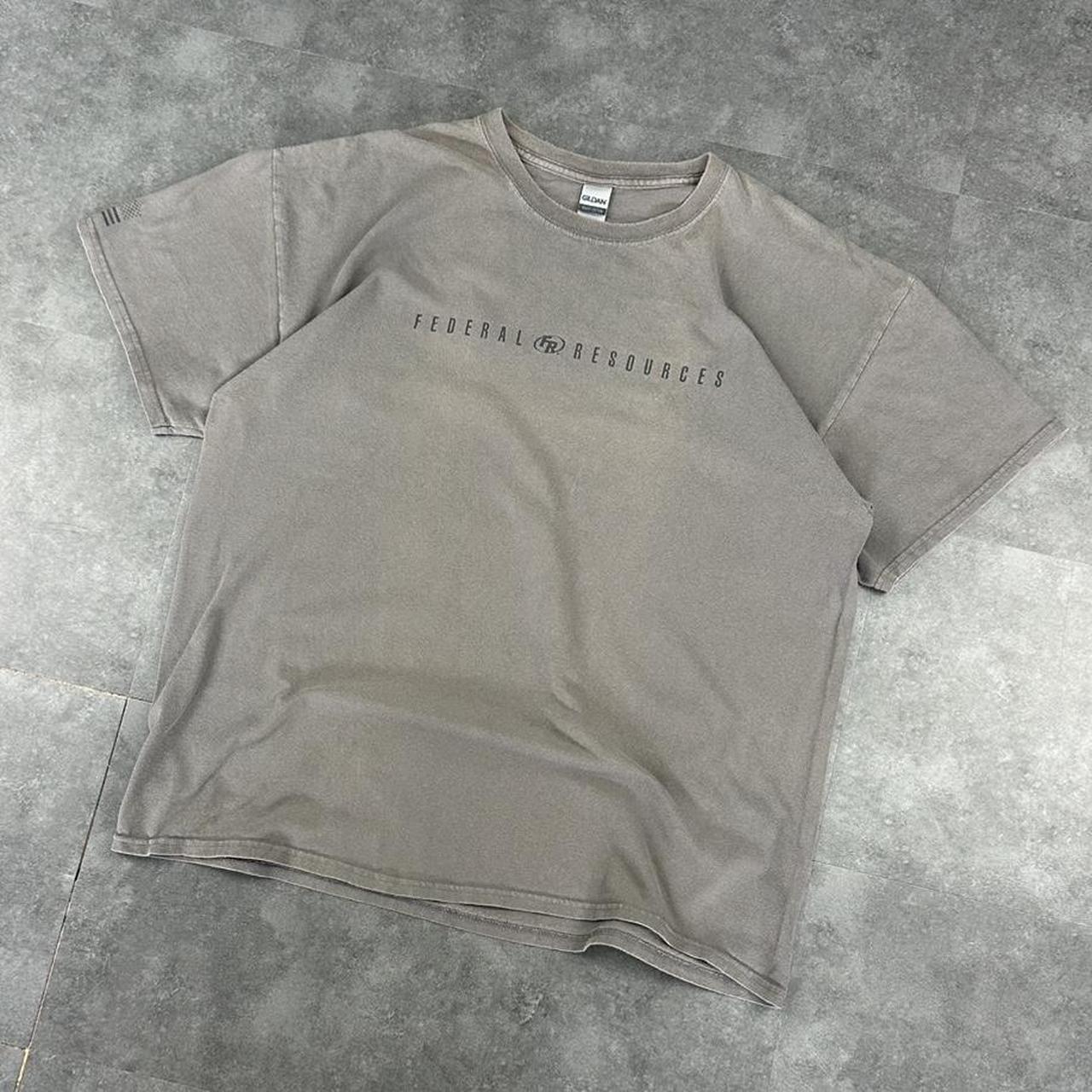 Gildan T Y2K 90s print graphic Federal Resources logo T shirt