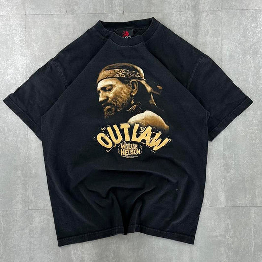 Willie Nelson Outlaw 2000s spellout T shirt